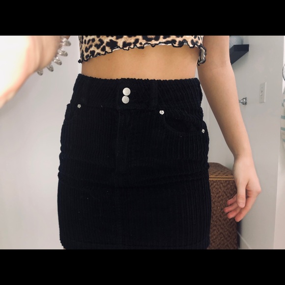 Black Velvet skirt - Picture 3 of 4